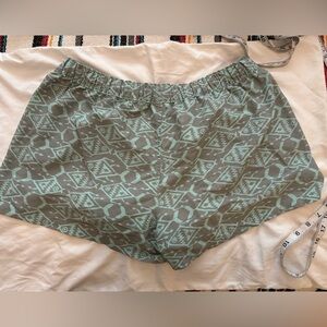 Women’s Patagonia Baggies Size L